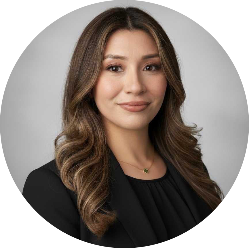 Yanelle, Manager